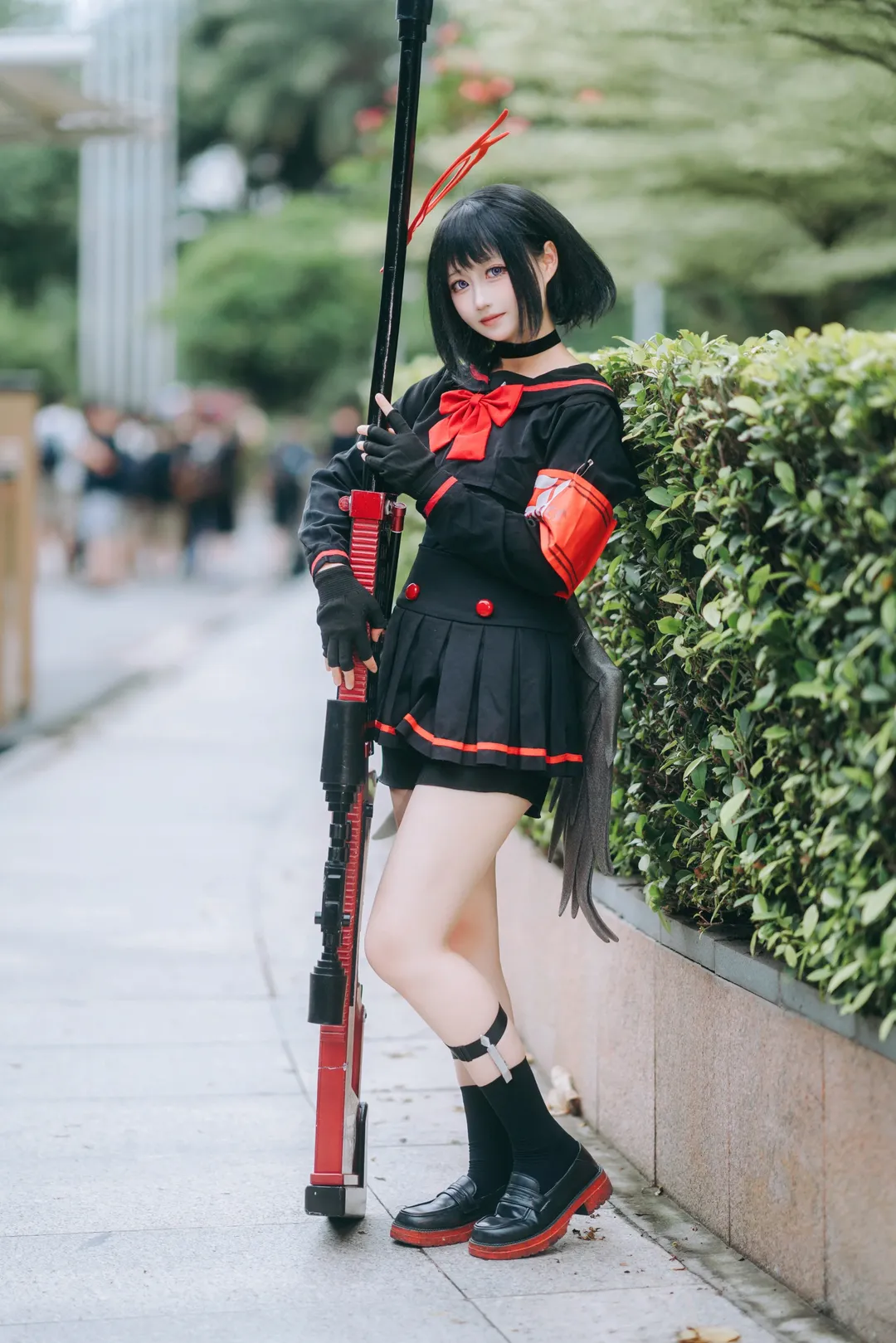 【静山真白cos】蔚蓝档案 吃我一狙！ - 第 6 张