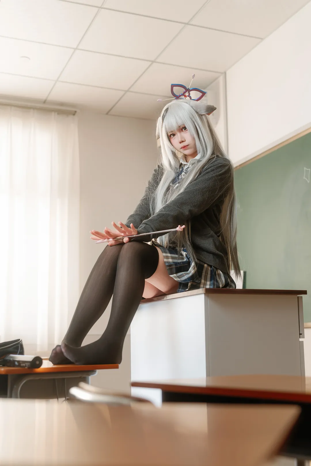 【春原心奈cos】蔚蓝档案教室场景下的JK制服与校园日常 - 第 2 张