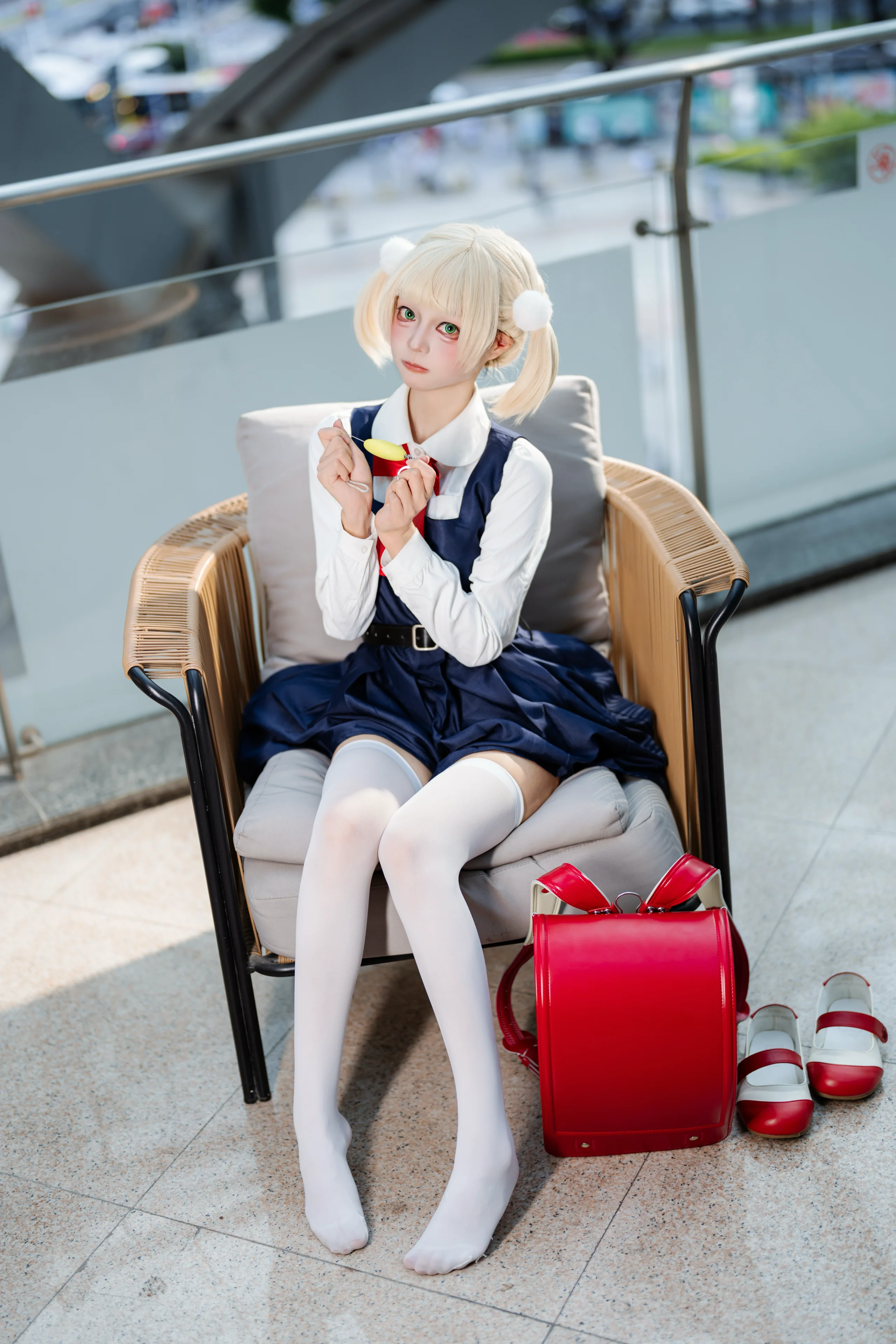 【时雨羽衣cos】漫展间隙的惬意午后 - 第 1 张