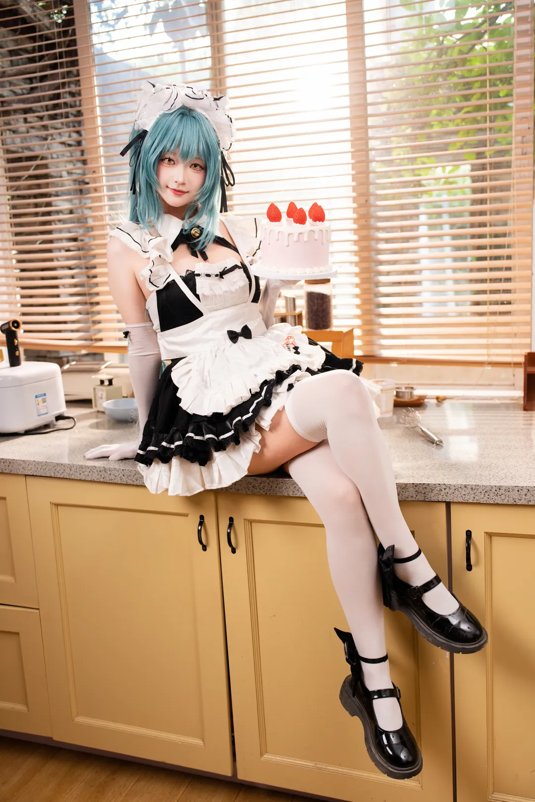 【普丽瓦蒂cos】nikke胜利女神的女仆时光，厨房间的小蛋糕