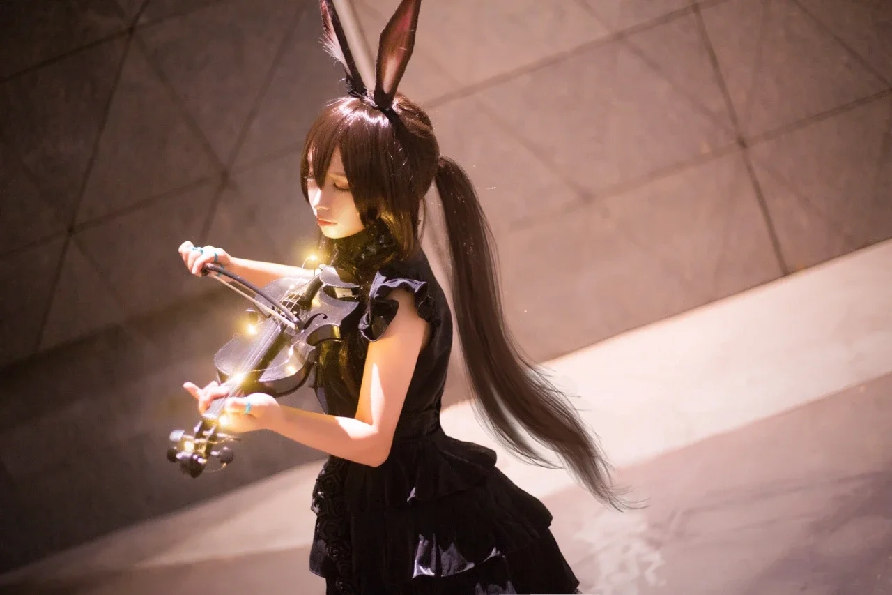 【阿米婭cos】明日方舟音律聯覺舞臺下的隨想曲 - 第 1 張