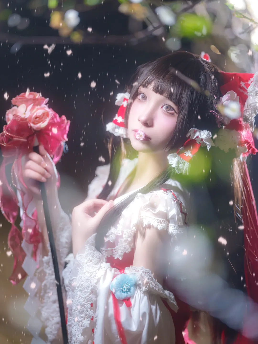【博丽灵梦cos】萝岗香雪的夜樱与白梅，完美重现花灵梦 - 第 3 张