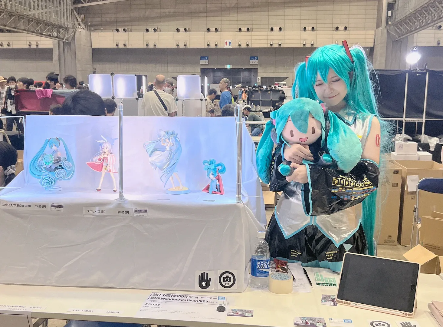 【初音未来cos】在东京当朋友原创手办的看板娘 - 第 2 张