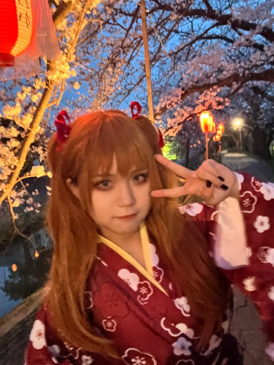 【明日香cos】夜樱中的和服与红发，是专属二次元的赏花时刻 - 第 3 张
