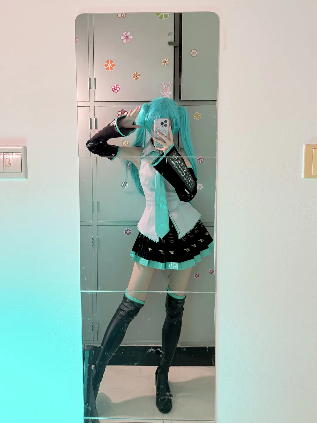 【初音未来cos】LIVE版试衣，不同光线下的质感与版型记录 - 第 5 张