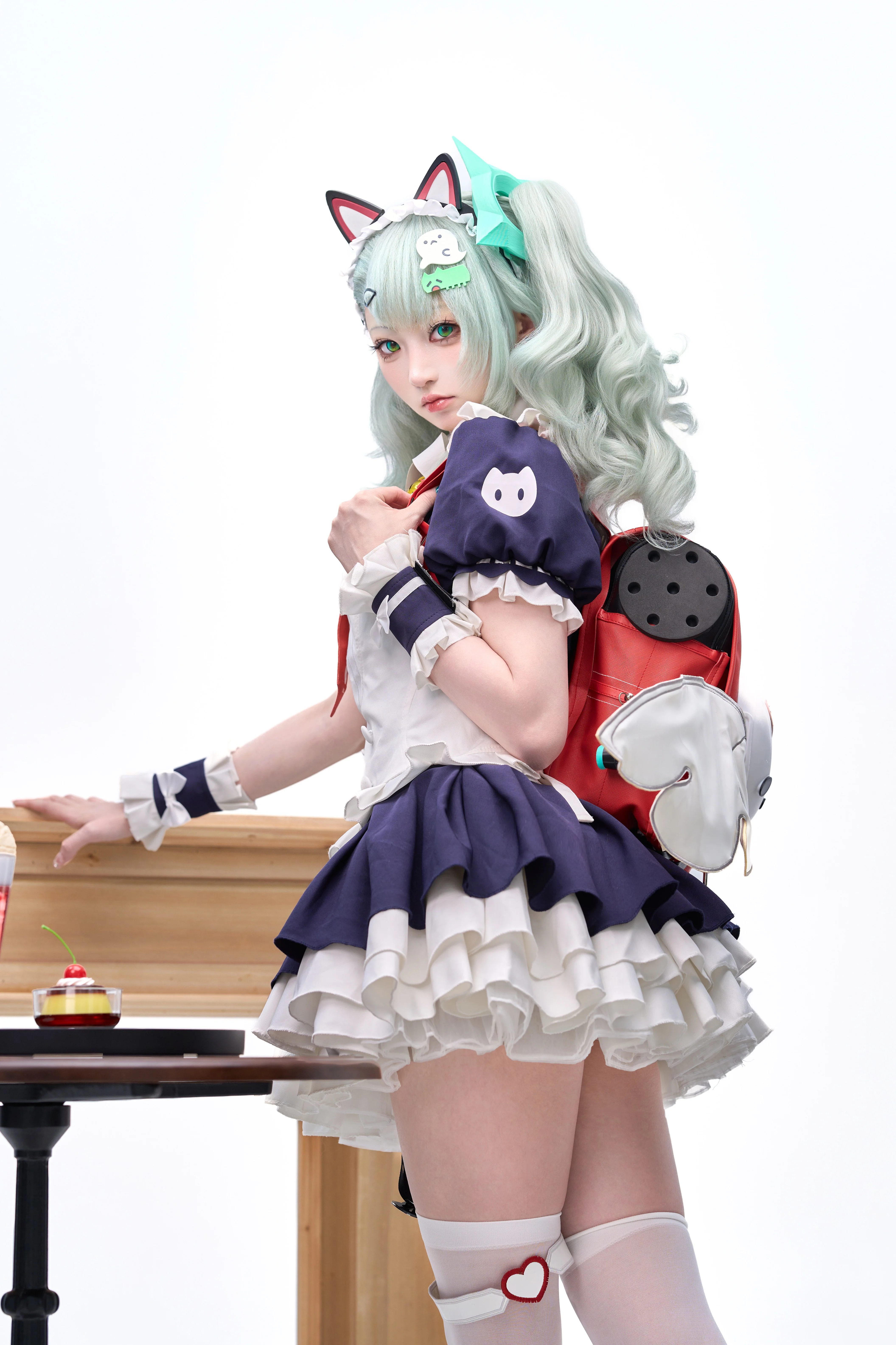 【千夏cos】绝区零千夏午后茶歇，女仆装与咖啡店的绝配 - 第 3 张