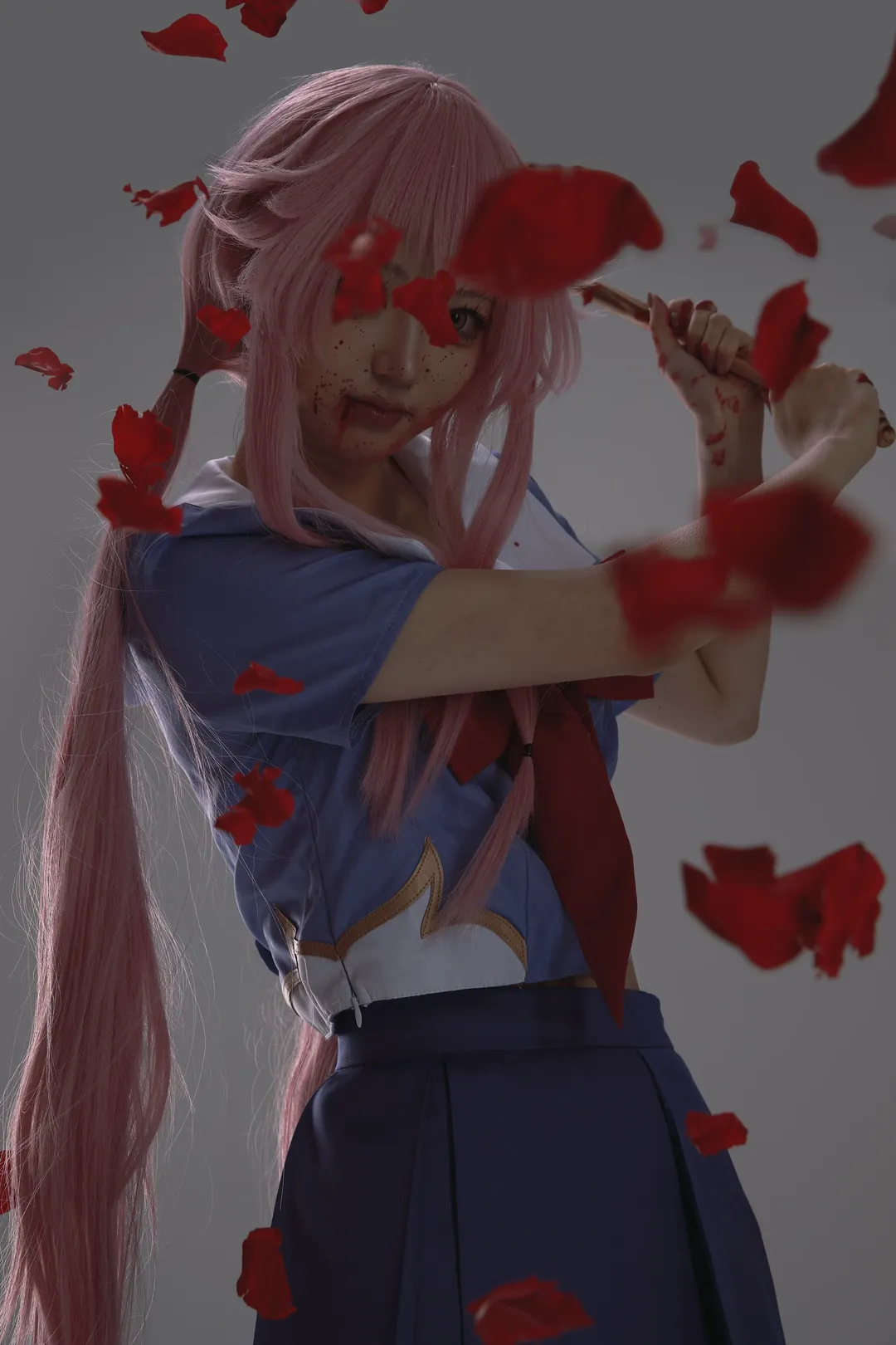 【我妻由乃cos】未来日记里那个带着斧头的粉发少女 - 第 7 张