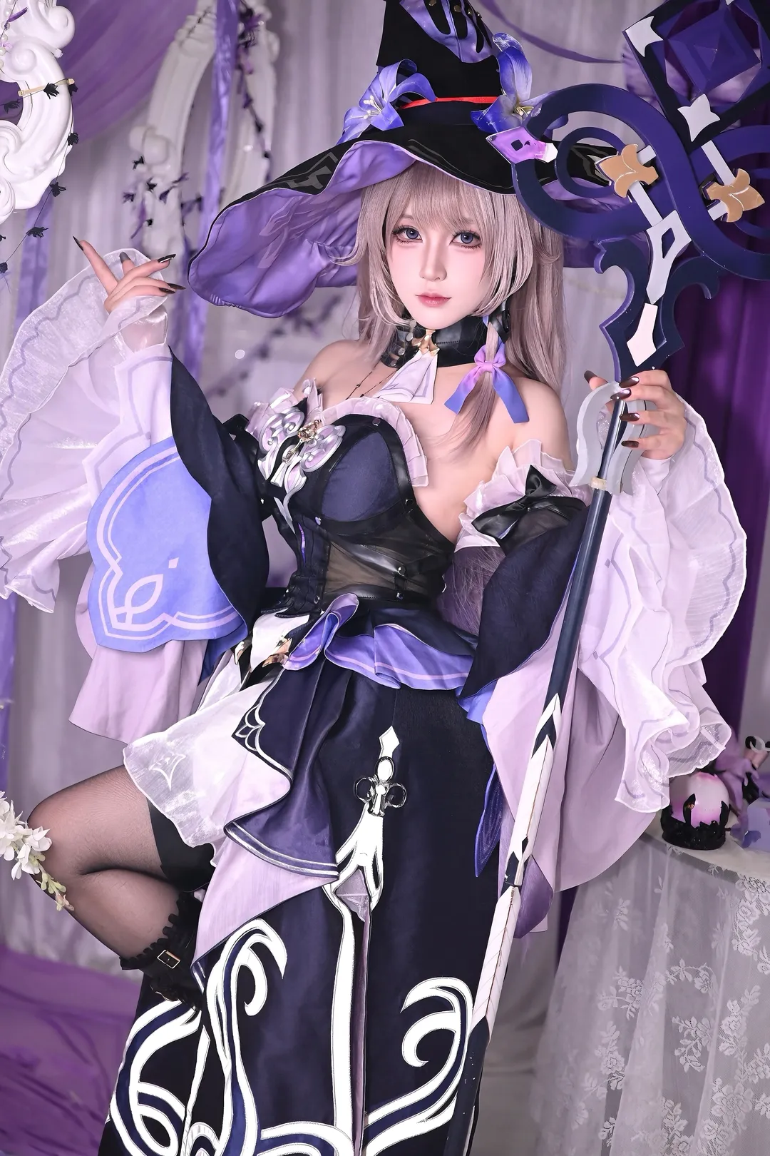 紫色魔法师装束的棚拍体验