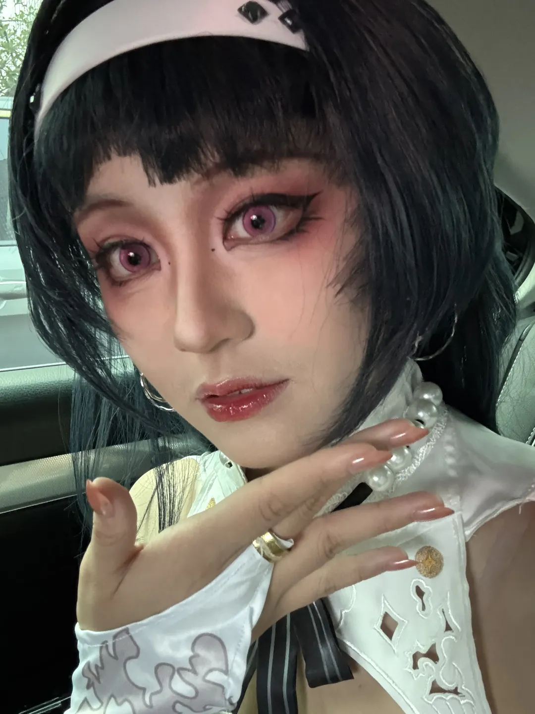 【耀嘉音cos】绝区零外景实录，收工后的炫饭回血 - 第 3 张