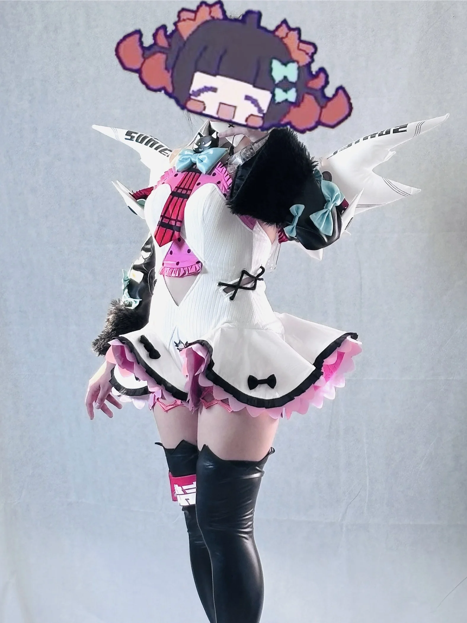 【南宫羽cos】绝区零代理人身着硬挺裙摆与机能风战衣 - 第 1 张