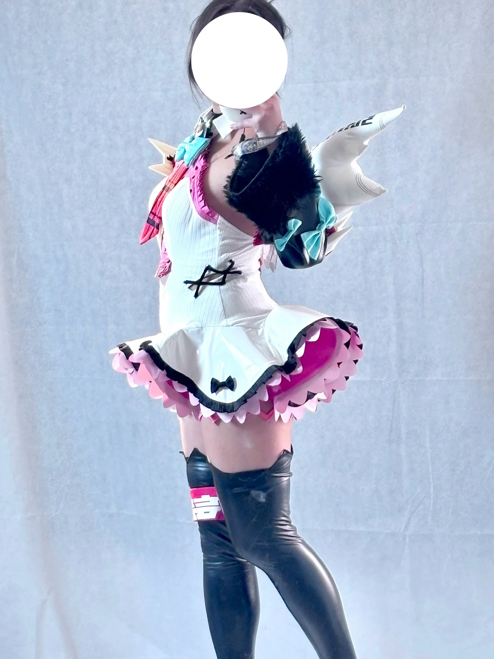【南宫羽cos】绝区零代理人身着硬挺裙摆与机能风战衣 - 第 3 张