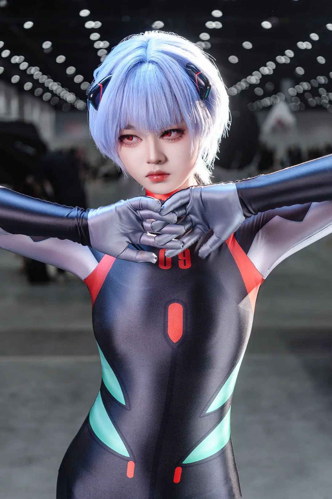 【綾波麗cos】穿著新世紀福音戰士的膠衣，拍出肯豆風的漫展時尚感 - 第 3 張