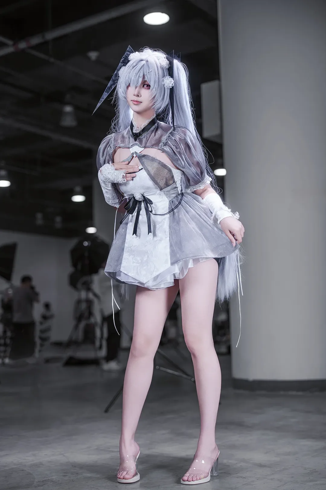 【灰姑娘cos】胜利女神NIKKE中的灵动与优雅