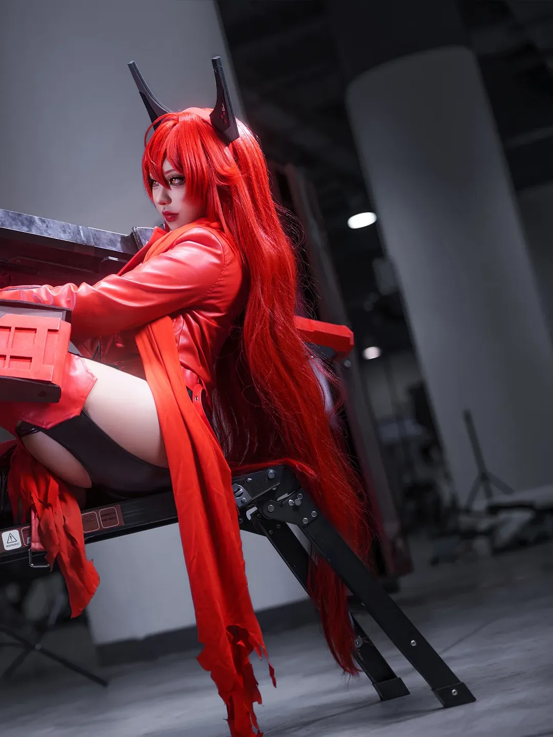 【Red Hood cosplay】Goddess of Victory: Nikke: Red Hood's Battlefield Moment - Image 3