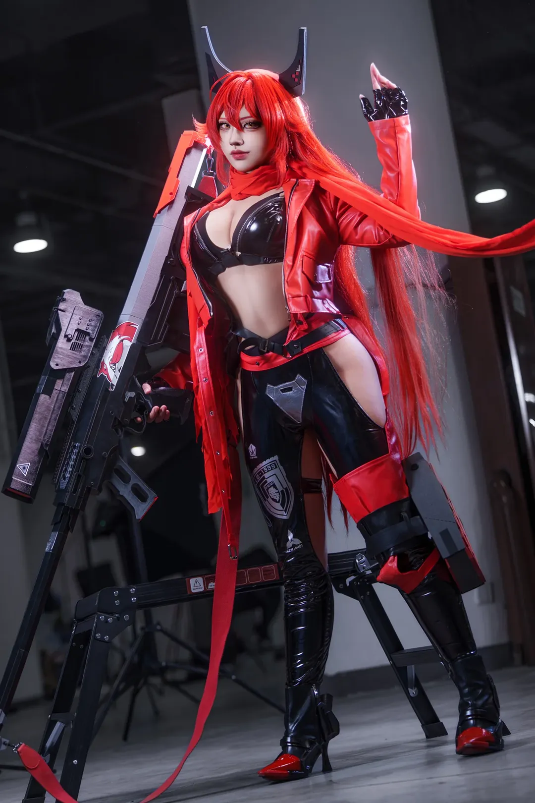 【小红帽cos】胜利女神，红黑配色的硬核机械风