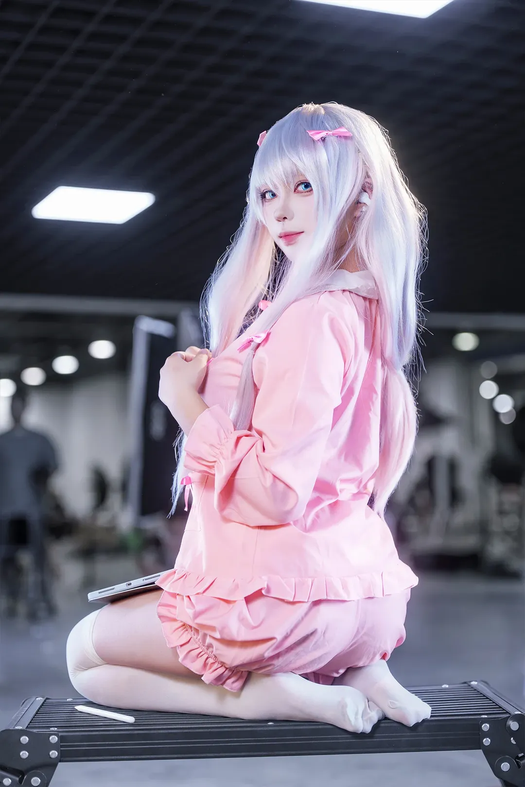 【和泉纱雾cos】埃罗芒阿老师，粉萌场照还原画师妹妹