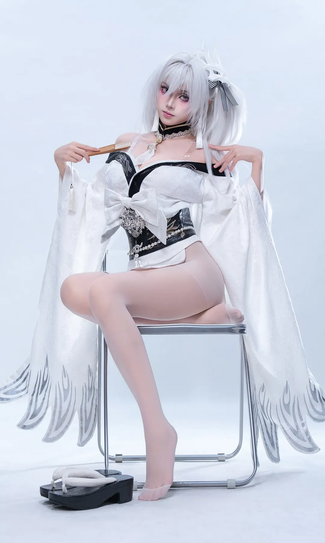 【白凤cos】碧蓝航线，清冷白棚里的灵动瞬间