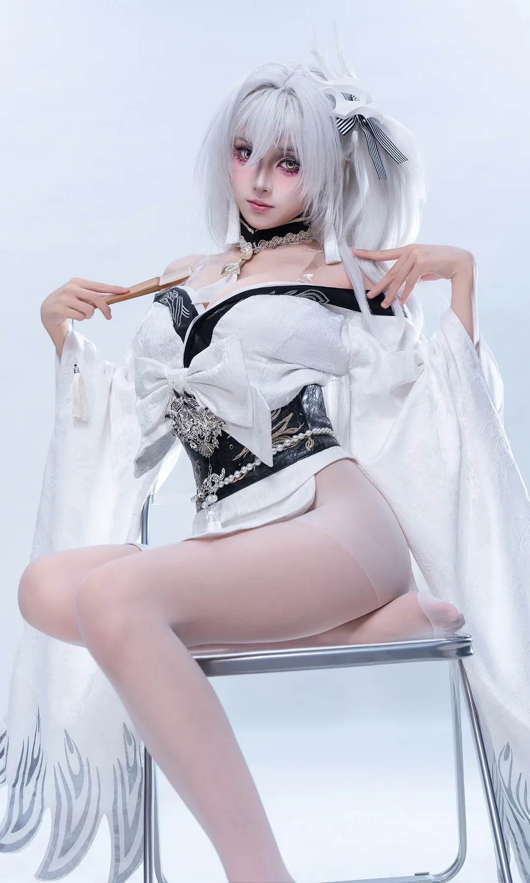 【Bai Feng cosplay】Azur Lane: Agile Moments in a Cool White Studio - Image 2
