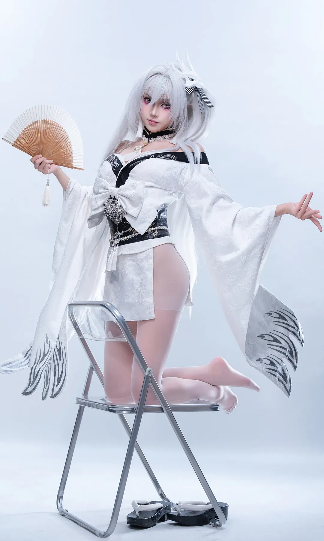 【Bai Feng cosplay】Azur Lane: Agile Moments in a Cool White Studio - Image 3