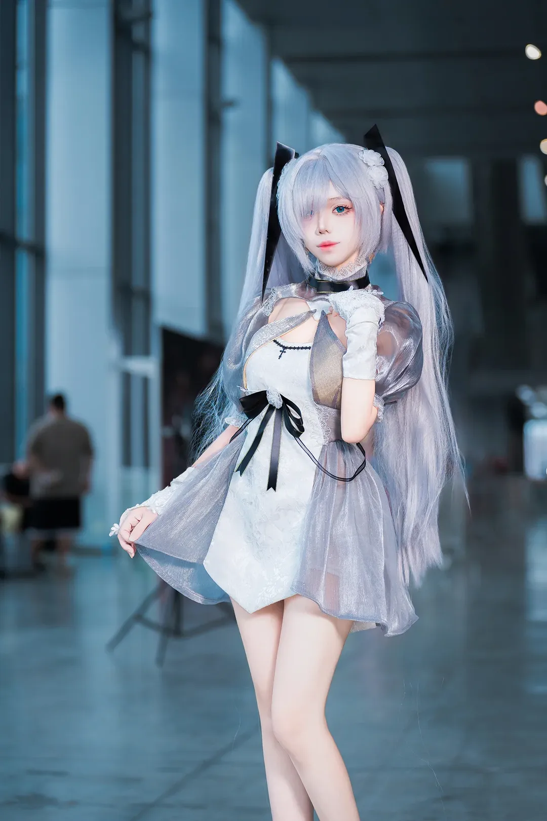 【灰姑娘cos】胜利女神：妮姬，冷色场馆里的银光巡游 - 第 4 张