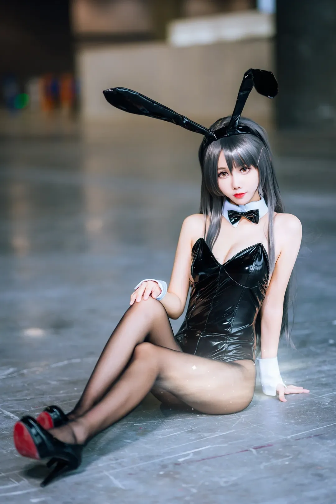 【櫻島麻衣cos】青春豬頭少年不會夢到兔女郎學姐，經典的兔女郎造型還原 - 第 4 張