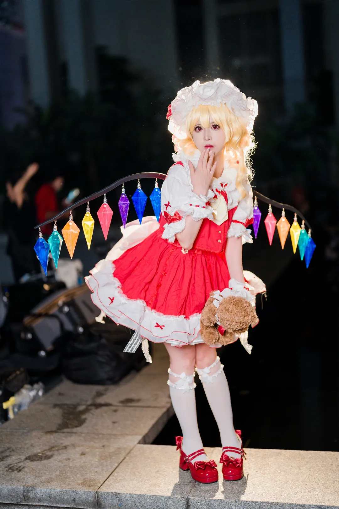 【芙兰朵露cos】东方project的绯红恶魔，萤火虫漫展现场返图 - 第 6 张