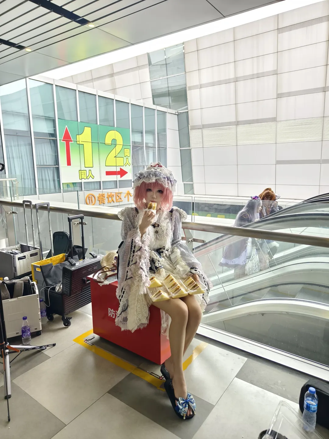 【西行寺幽幽子cos】东方project漫展路上的休憩时刻