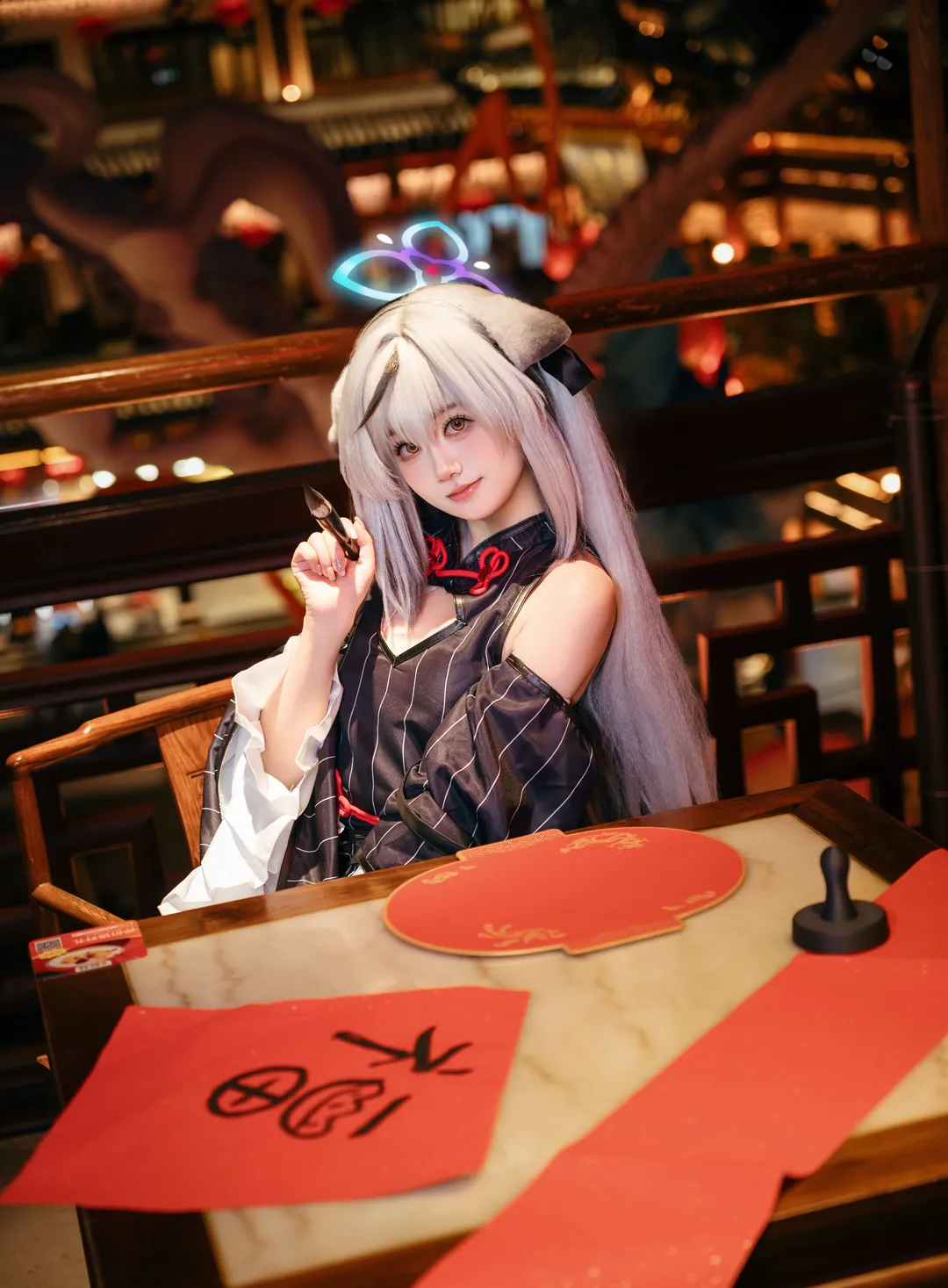 【春原心奈cos】在豫园写毛笔字的新年夜晚