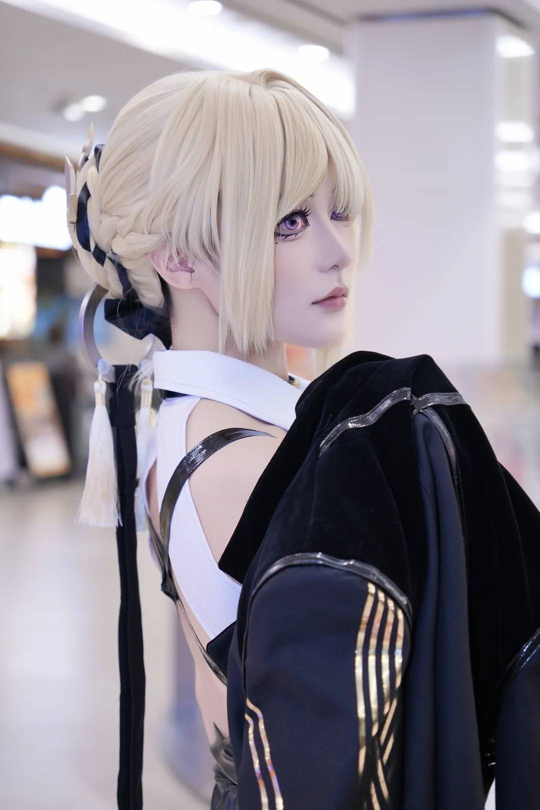 【伊芙琳cos】绝区零冷艳侧颜定格