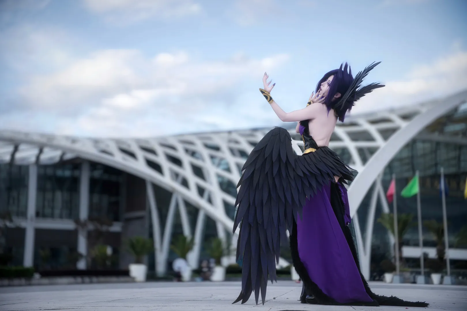 [Morgana Cosplay] Fallen Angel from League of Legends: Outdoor Convention Photos - Image 7