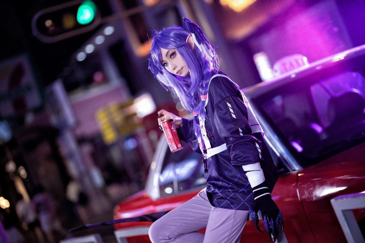 【selentatsuki cos】Nijisanjien 的都市霓虹，深夜街头慵懒随拍