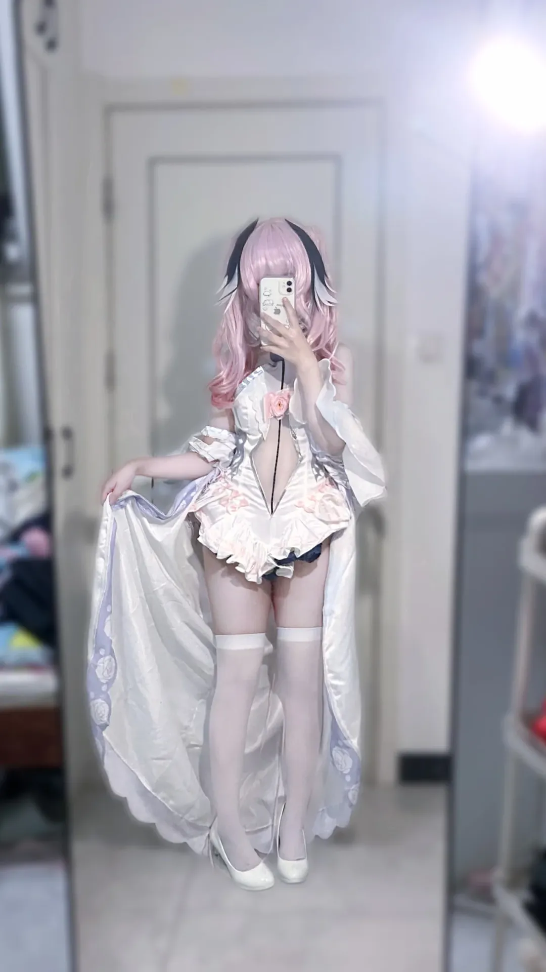 【下江小春cos】蔚蓝档案里的白裙少女，简约中的华丽
