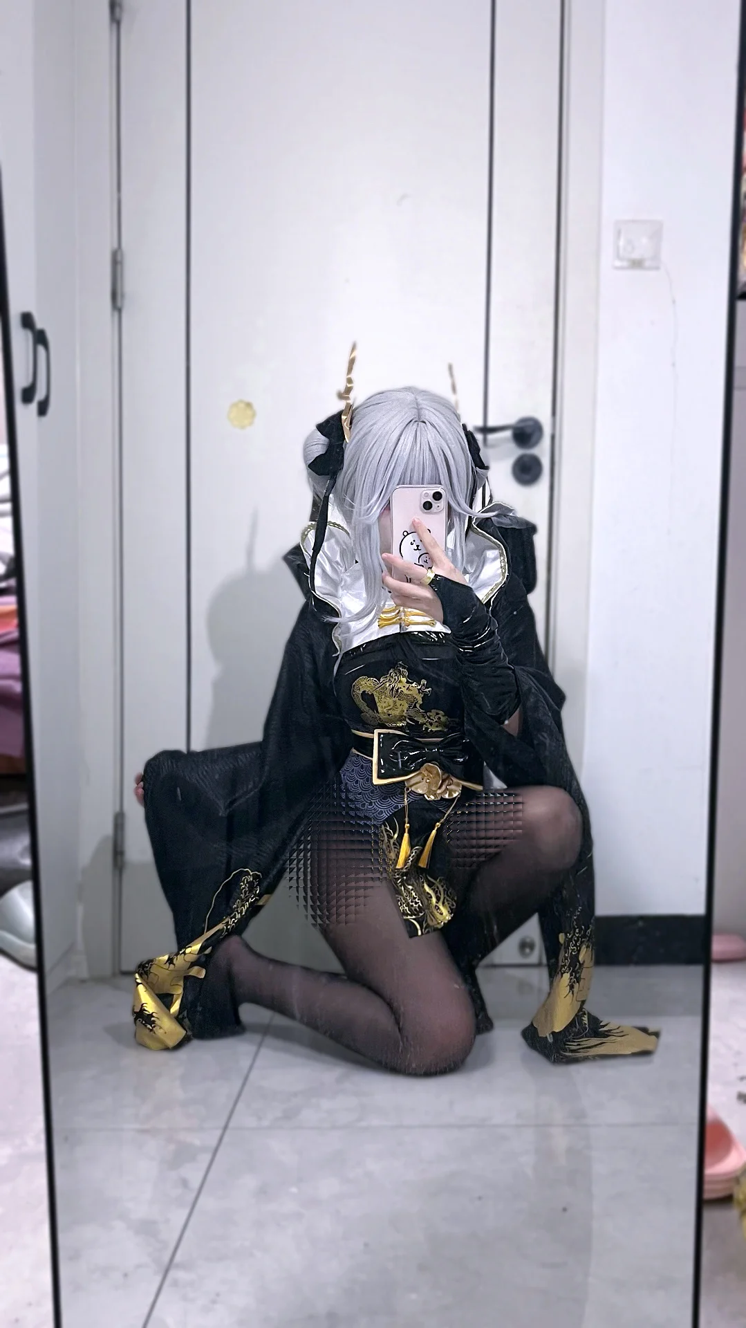 【白兔布兰儿cos】胜利女神nikke中黑白金与黑丝的元素碰撞