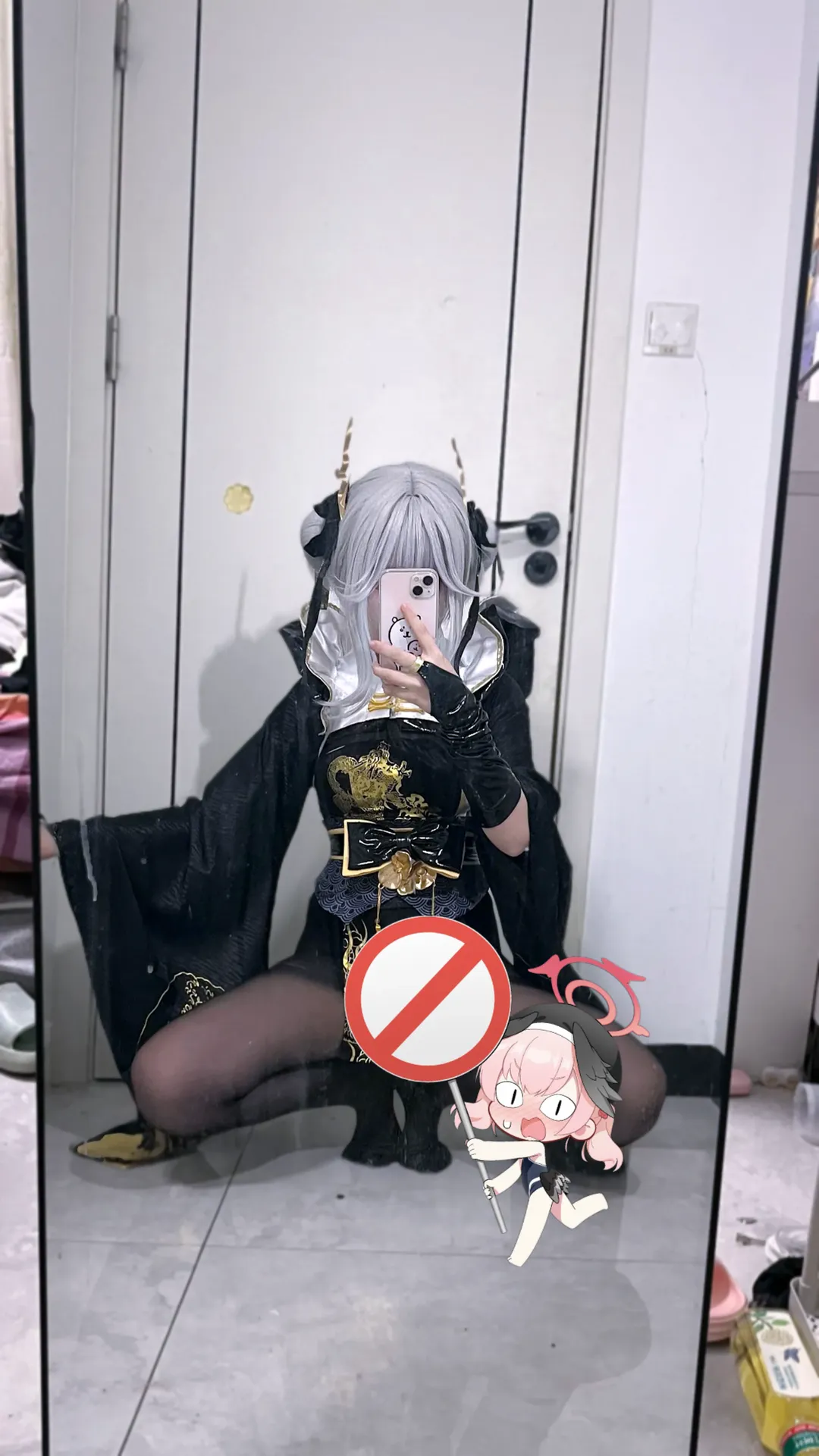 [Blanc: White Rabbit cosplay] Collision of Black, White, Gold, and Black Stockings Elements in Goddess of Victory: Nikke - Image 3