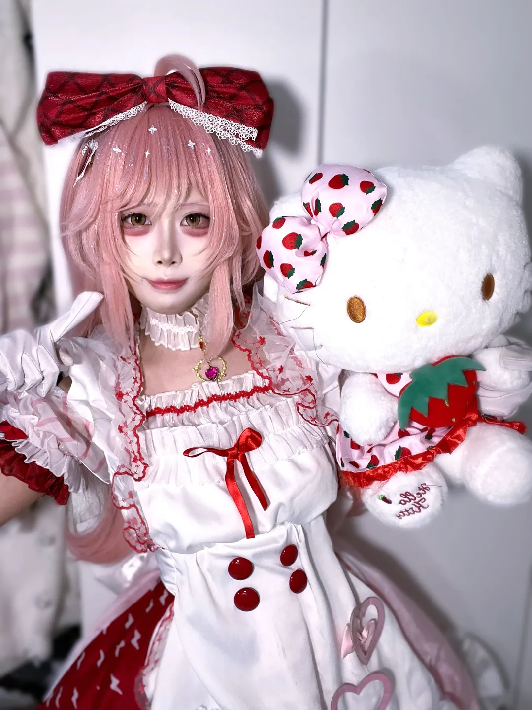 【澄闪cos】明日方舟，红白格纹蝴蝶结与凯蒂猫的甜美日常