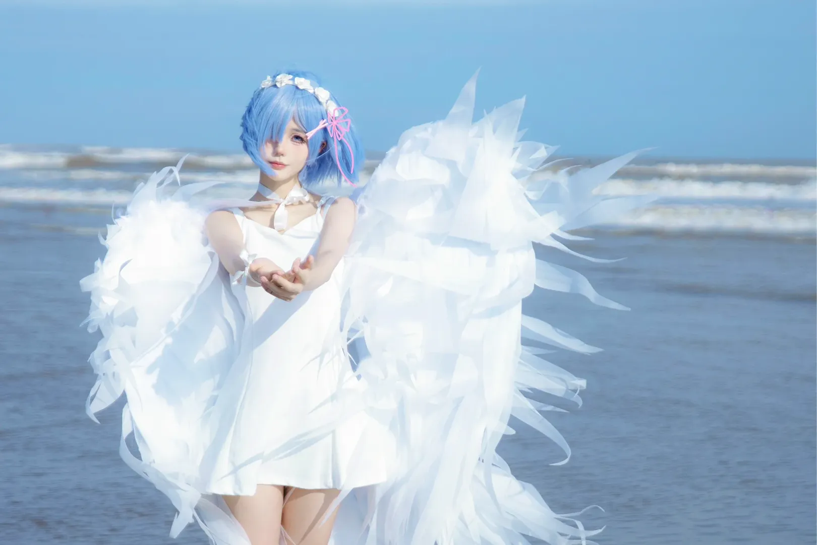 【蕾姆cos】海边演绎鬼天使形态的拍摄分享 - 第 9 张