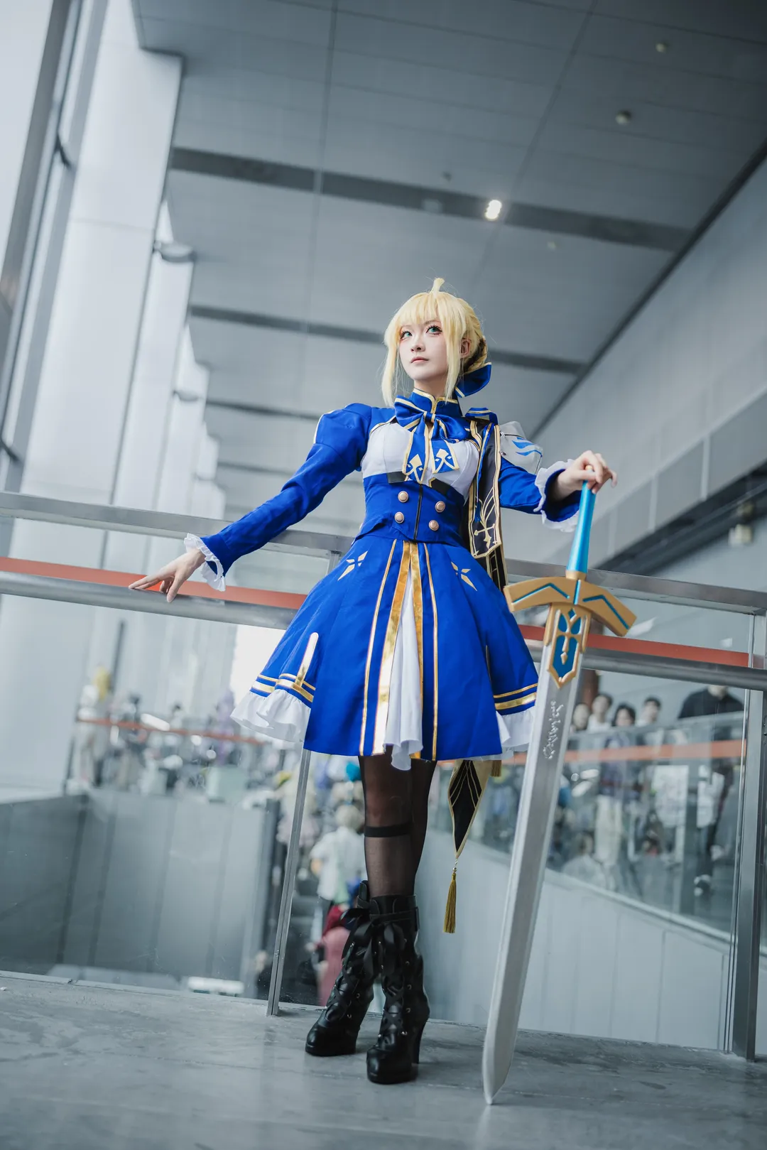 【阿尔托莉雅cos】Fate/Grand Order萤火虫展场返图分享 - 第 1 张