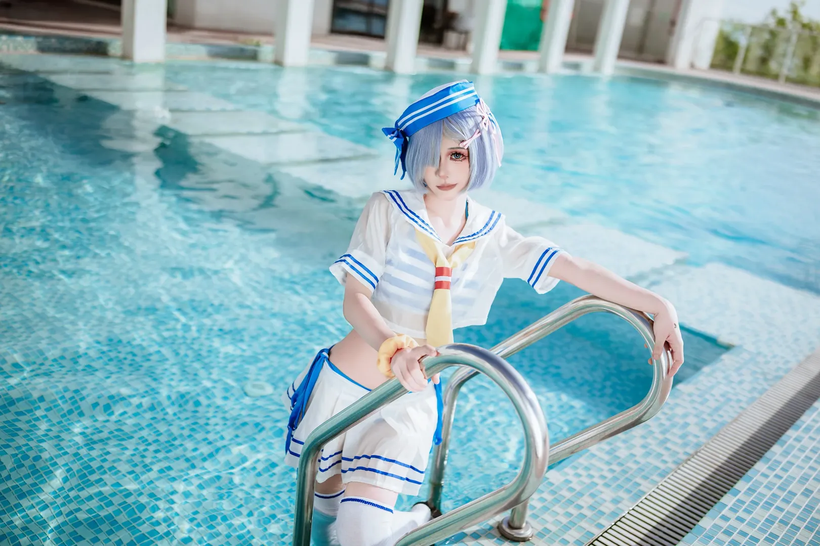【雷姆cos】夏日泳装水手服，白丝水枪出击 - 第 13 张