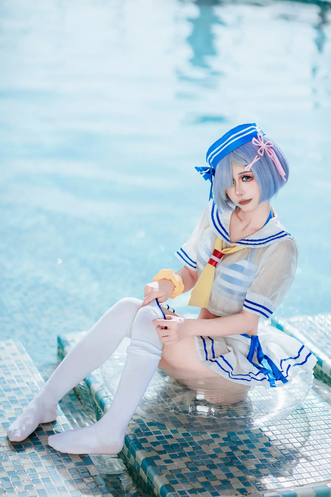 【雷姆cos】夏日泳装水手服，白丝水枪出击 - 第 14 张