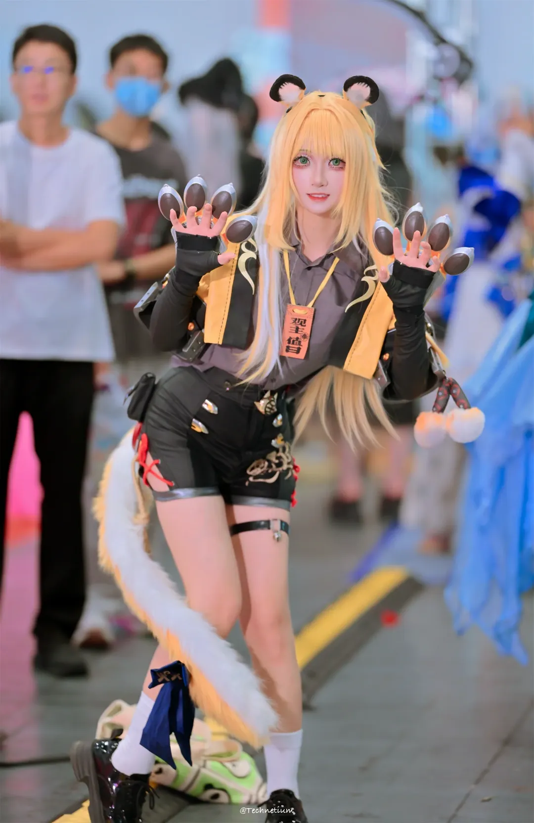 【橘福福cos】绝区零里的兽爪少女，漫展现场捕捉一只小橘猫 - 第 2 张