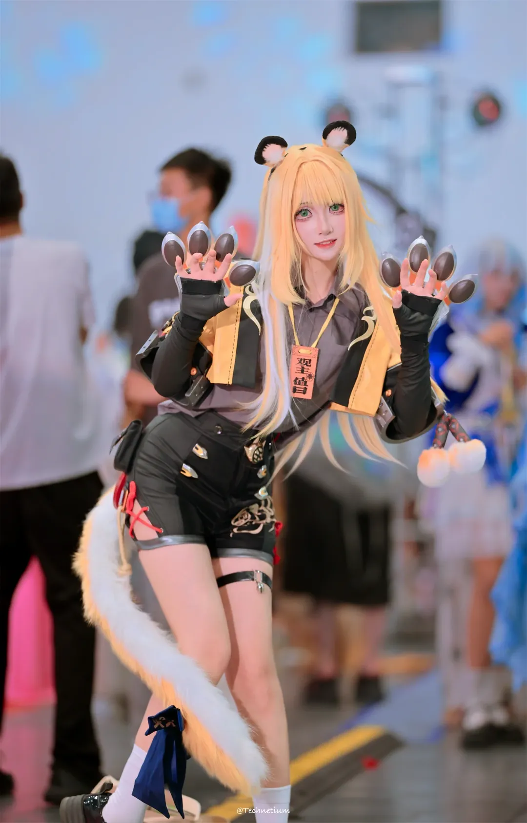 【橘福福cos】绝区零里的兽爪少女，漫展现场捕捉一只小橘猫 - 第 4 张