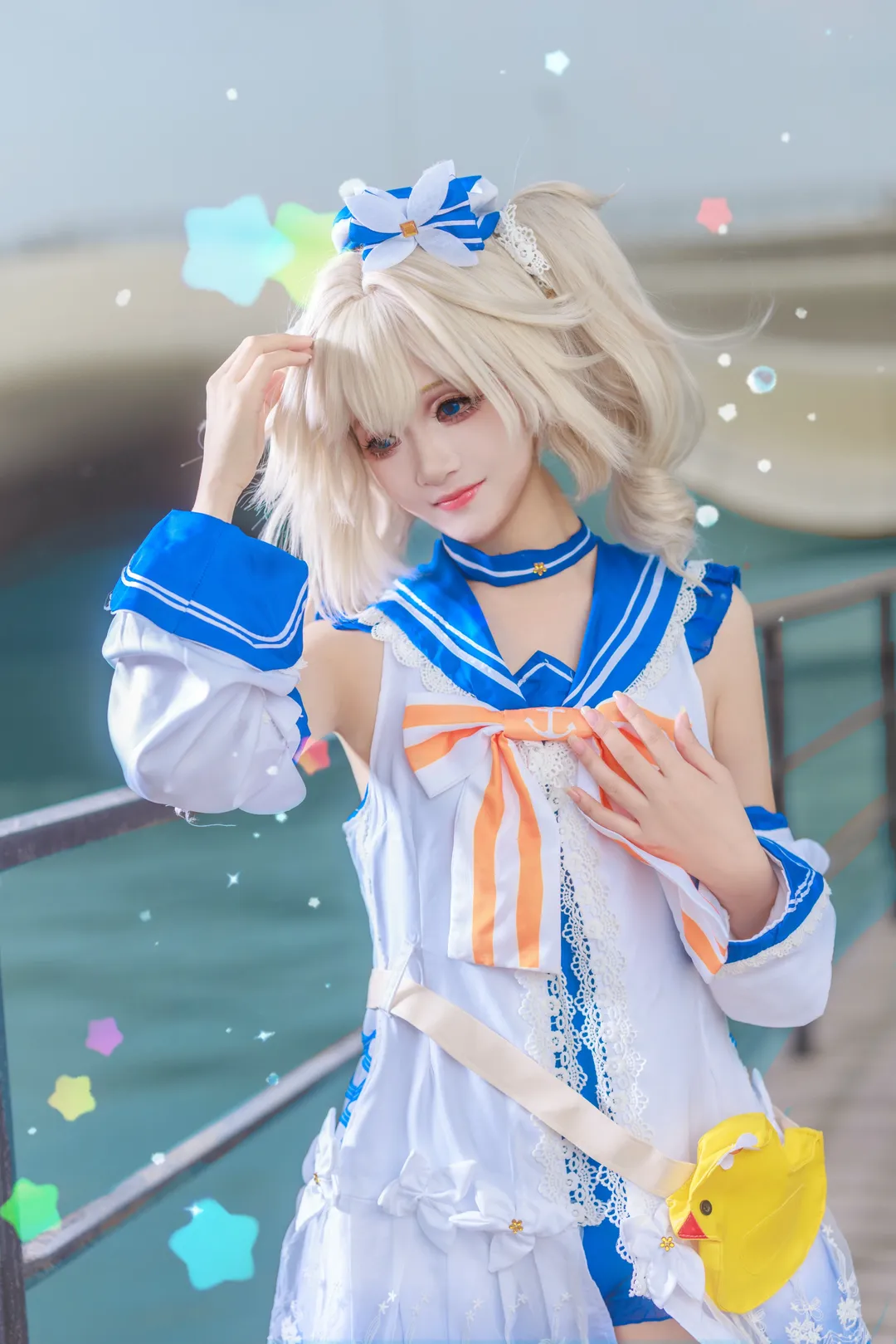 【芭芭拉cos】夏末的水边定格，水手服活力满满 - 第 2 张