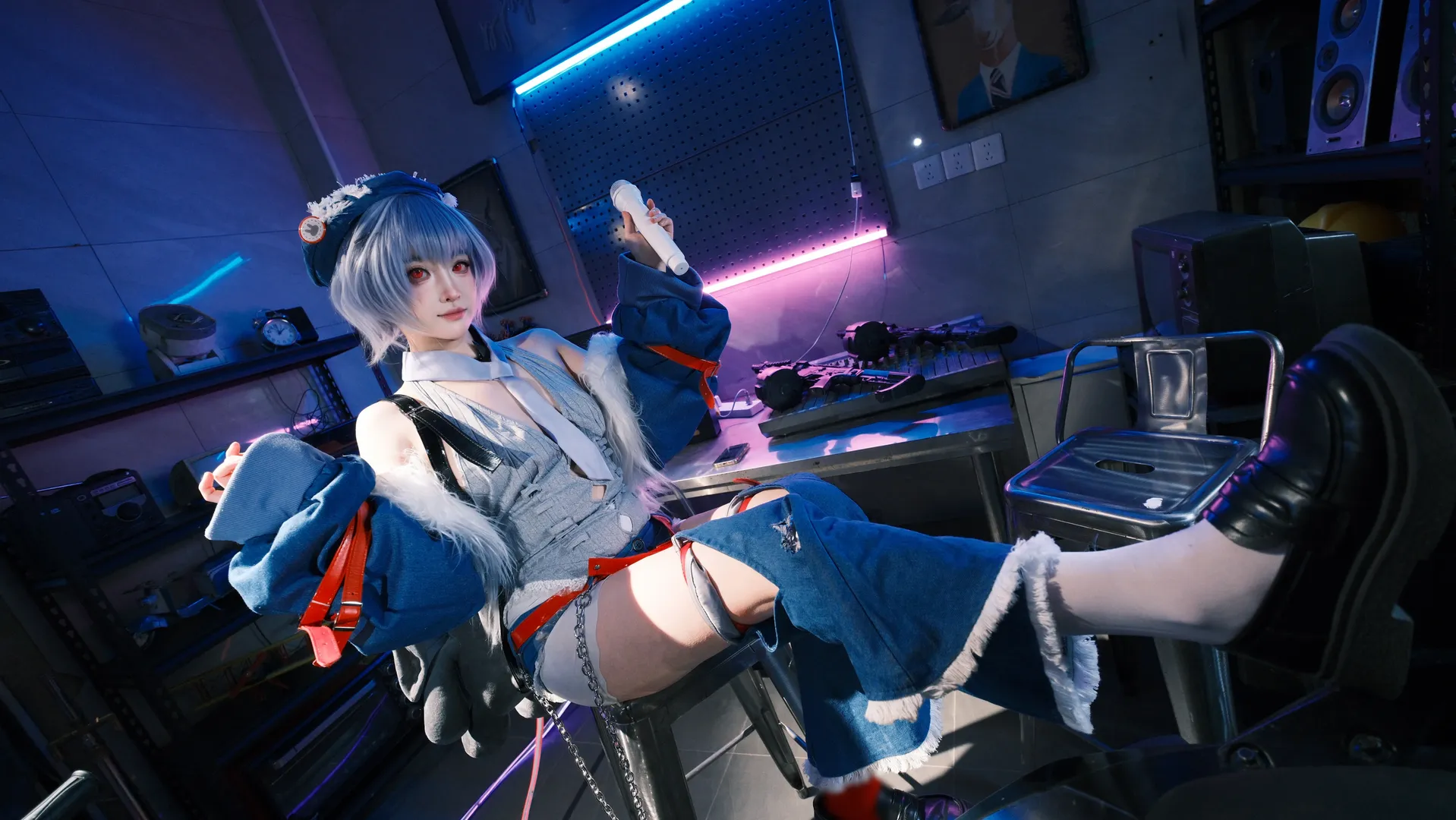 【綾波麗cos】賽博朋克與搖滾風的結合，在車庫酷颯騎行 - 第 9 張