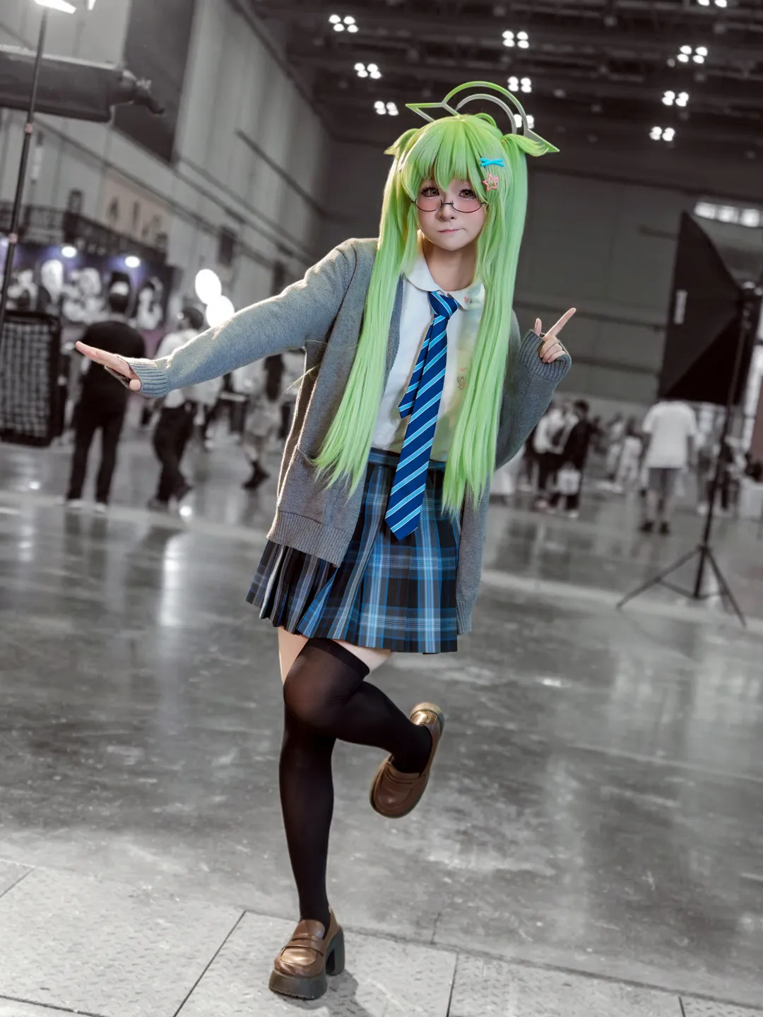 [Nozomi Cosplay] Blue Archive Gehenna Academy's Student Council President: Gentle and Reliable - Image 2