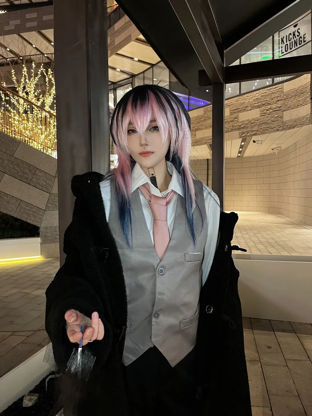 【灰谷龙胆cos】今晚的香槟塔，只为你举杯 - 第 1 张