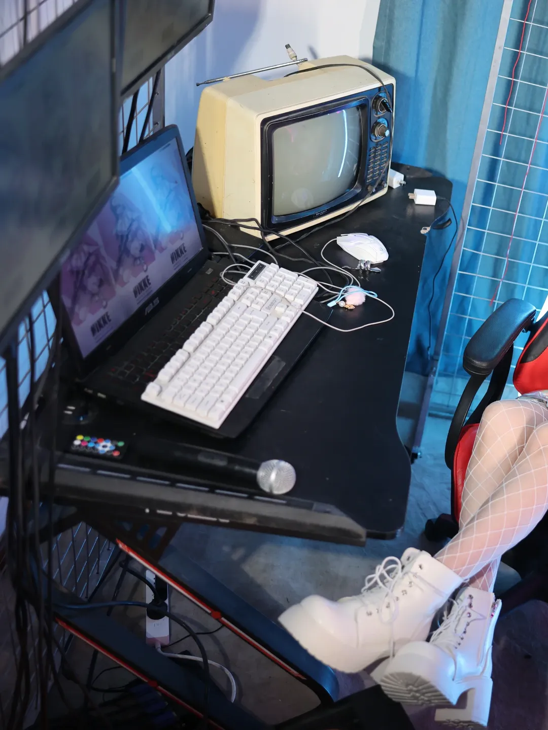 【毒蛇cos】胜利女神NIKKE 霓虹灯下的甜酷出装记录 - 第 1 张