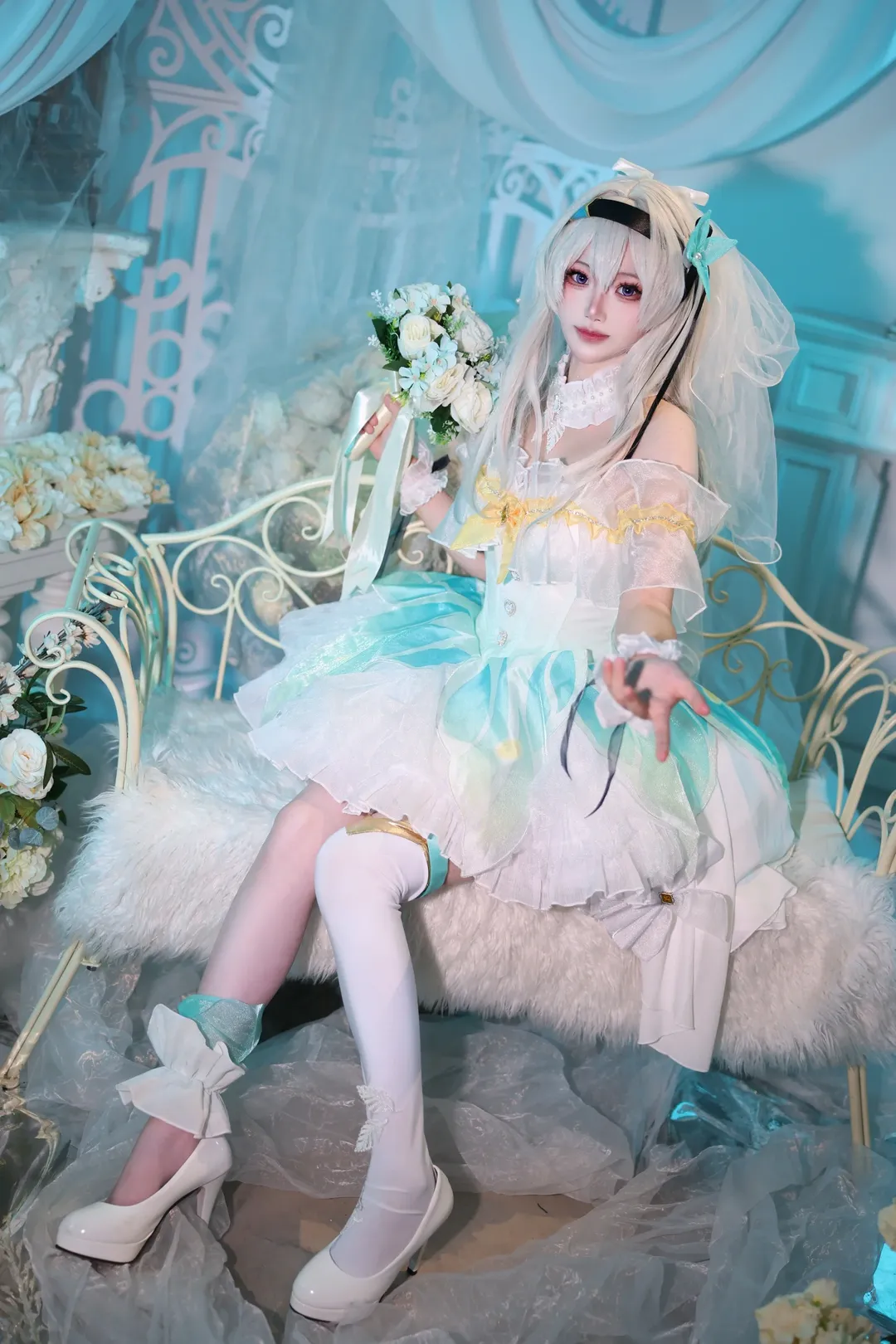 【流萤cos】崩坏星穹铁道，纯白花嫁与星海的交织