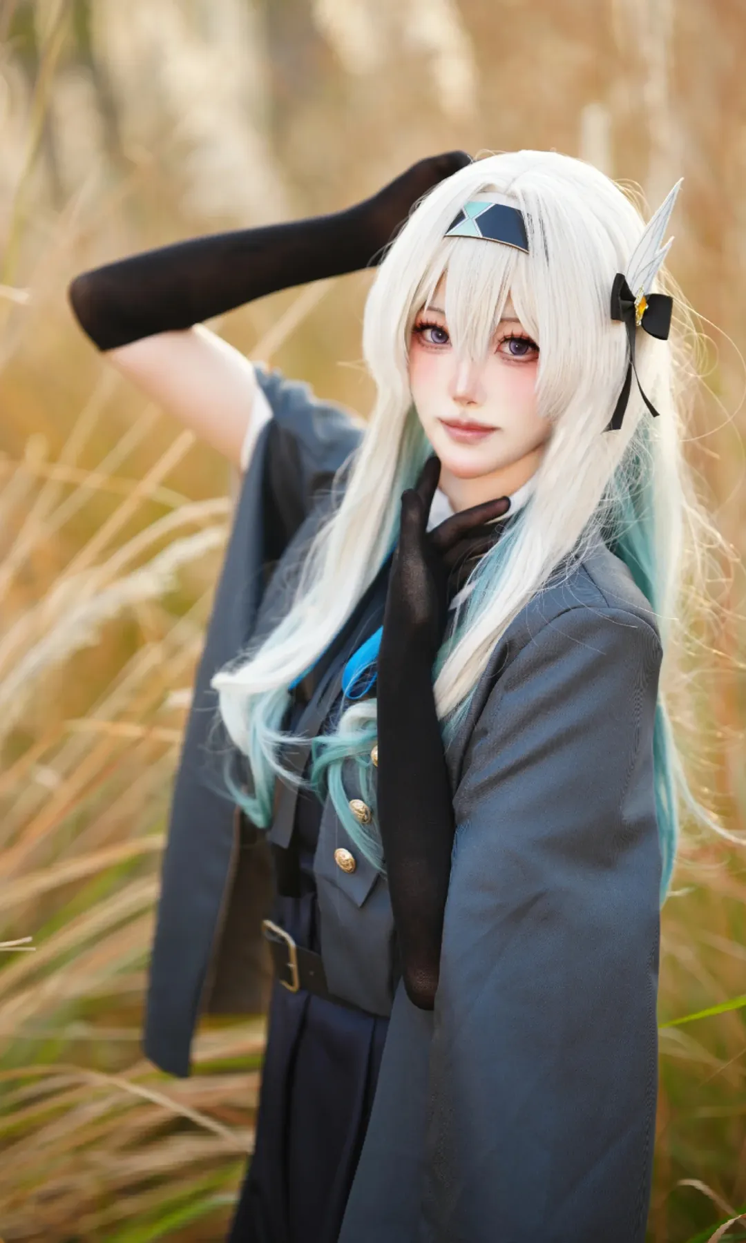 【流萤cos】崩坏星穹铁道，银白与青蓝在秋日芦苇中的定格 - 第 2 张