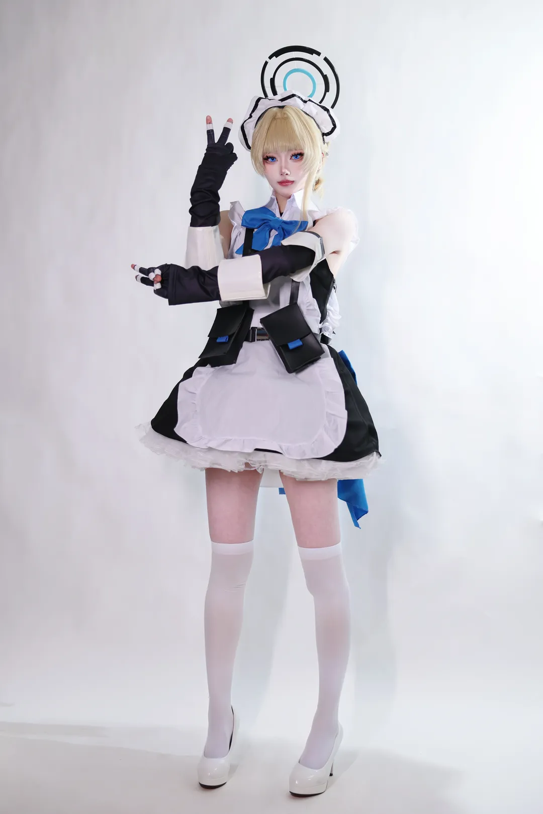 【飛鳥馬トキ コスプレ】『ブルーアーカイブ』の執行者、本日のタクティカルVサイン - 1 枚目