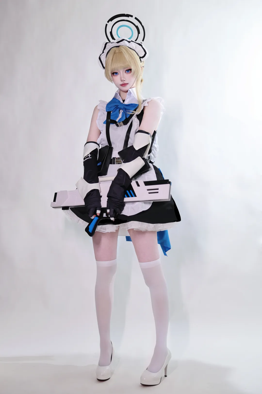 【飛鳥馬トキ コスプレ】『ブルーアーカイブ』の執行者、本日のタクティカルVサイン - 6 枚目